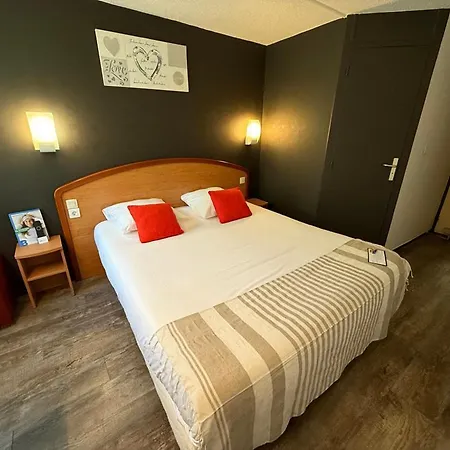 Brit L'horloge Hotel